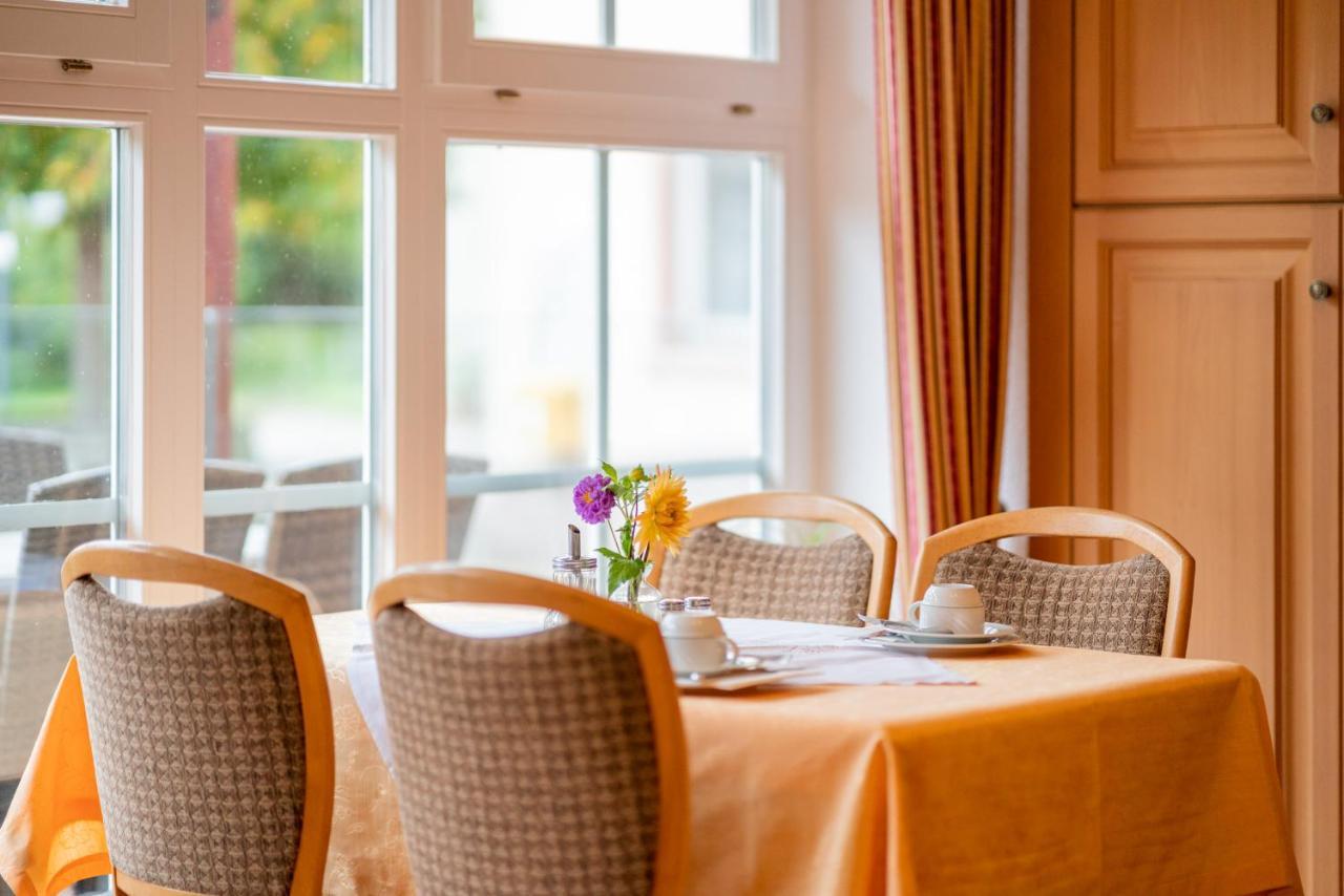 Gasthaus-Pension Zum Kreuz Штюлинген Экстерьер фото