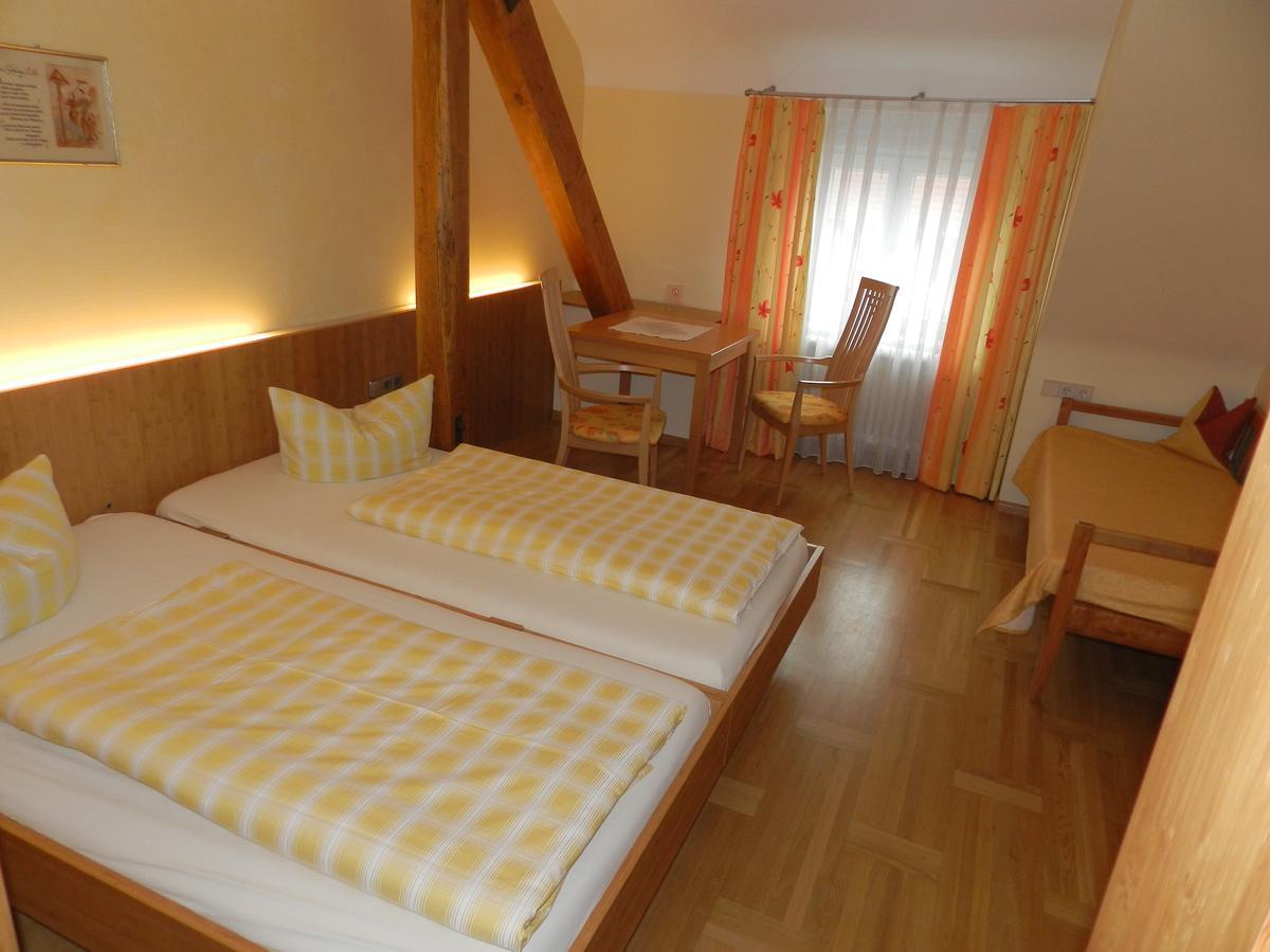 Gasthaus-Pension Zum Kreuz Штюлинген Экстерьер фото
